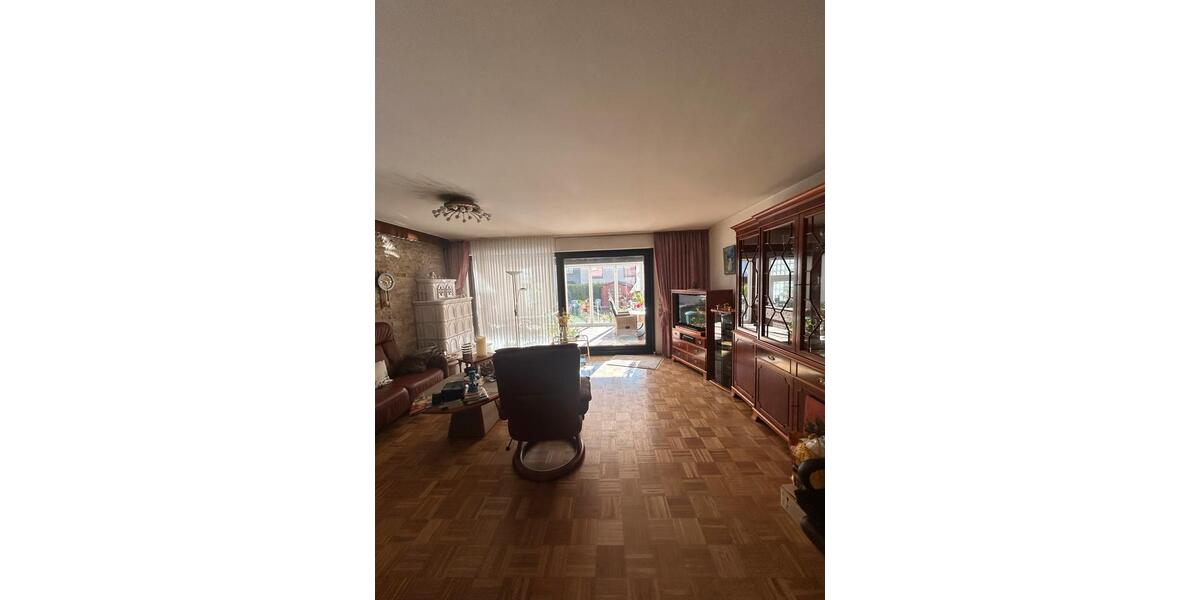 Reihenhaus Essen Stadtbezirk VII - 5.5 Zimmer, 120 m&sup2;, 420.000&euro; | Angebot:26062266