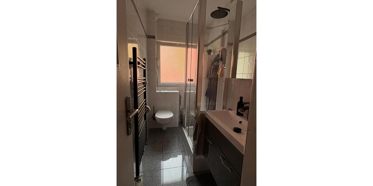 Etagenwohnung Duisburg Essenberg - 4 Zimmer, 100 m&sup2;, 199.000&euro; | Angebot:26272638