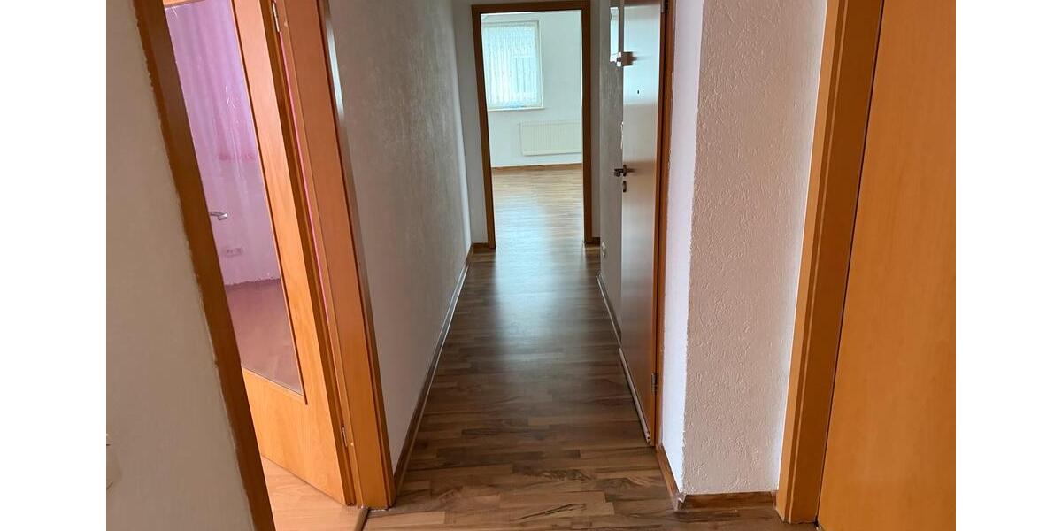 Dachgeschoßwohnung Essen Stadtbezirk IV - 4 Zimmer, 82 m&sup2;, 920&euro; | Angebot:25208263
