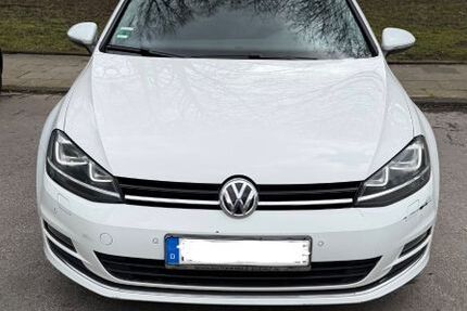 VW Golf 228.000 km 8.200 &euro; Essen 45327