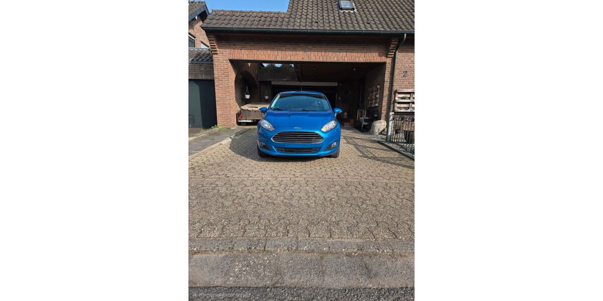 Ford Fiesta 102.729 km 5.000 &euro; Hamminkeln 46499