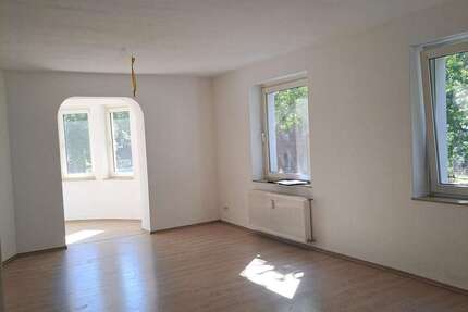 Wohnung Krefeld Krefeld-Mitte - 4 Zimmer, 130 m&sup2;, 1.300&euro; | Angebot:27146204