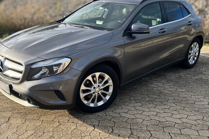 Mercedes-Benz GLA-Klasse 139.000 km 14.999 &euro; Krefeld 47798