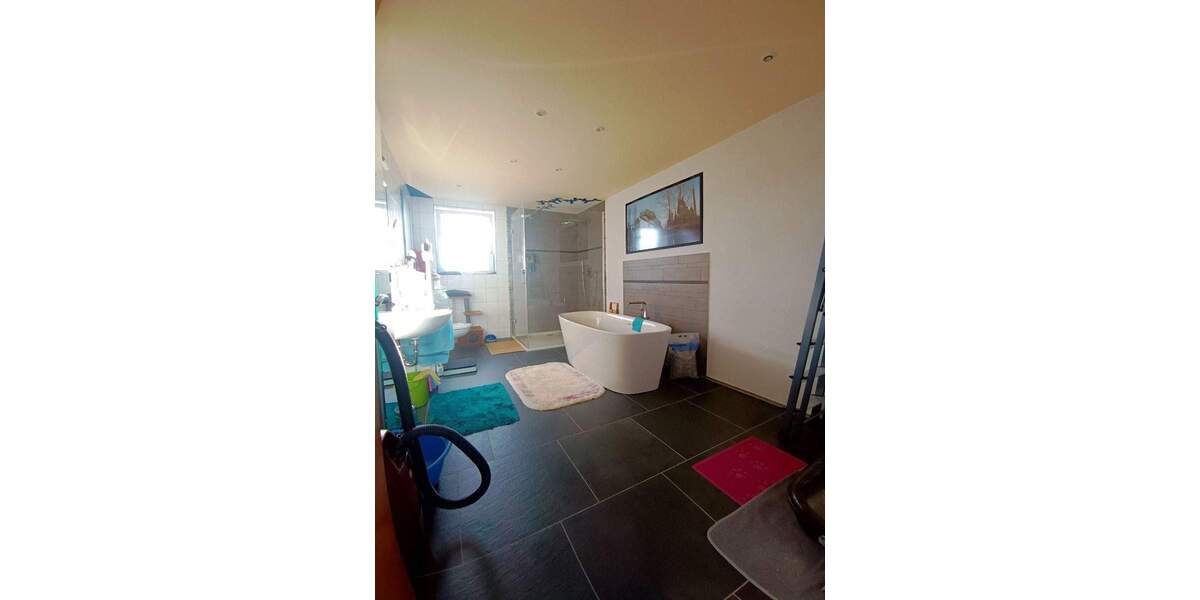 Terrassenwohnung Krefeld Stadtmitte - 3 Zimmer, 142 m&sup2;, 389.000&euro; | Angebot:26273940