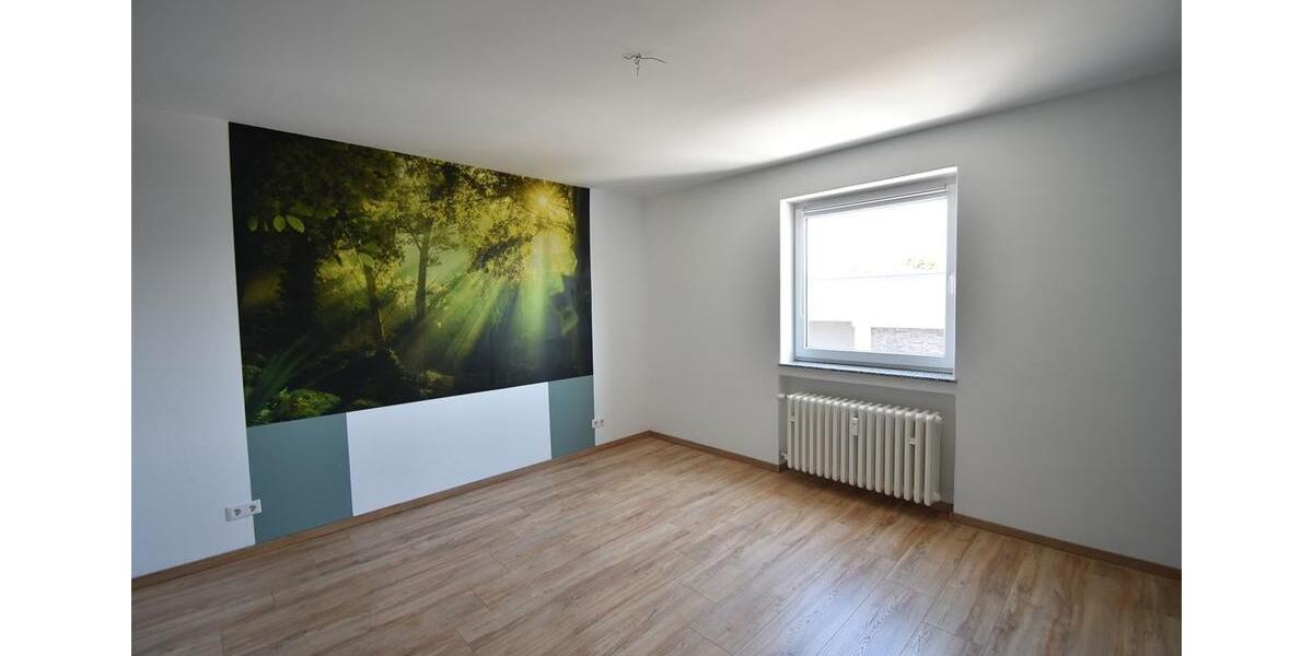 Etagenwohnung Essen Stadtbezirk VI - 4 Zimmer, 145 m&sup2;, 1.450&euro; | Angebot:22040281