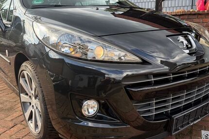 Peugeot 207 82.000 km 6.199 &euro; Bottrop 46242