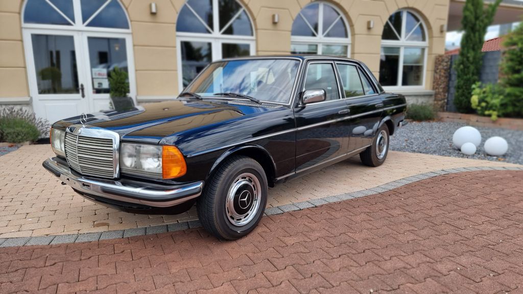 Mercedes-Benz 280 67.500 km 22.900 &euro; Dinslaken 46539