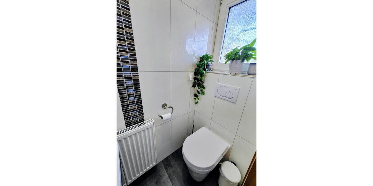 Reihenendhaus Duisburg Hochemmerich - 8 Zimmer, 160 m&sup2;, 498.000&euro; | Angebot:26188390