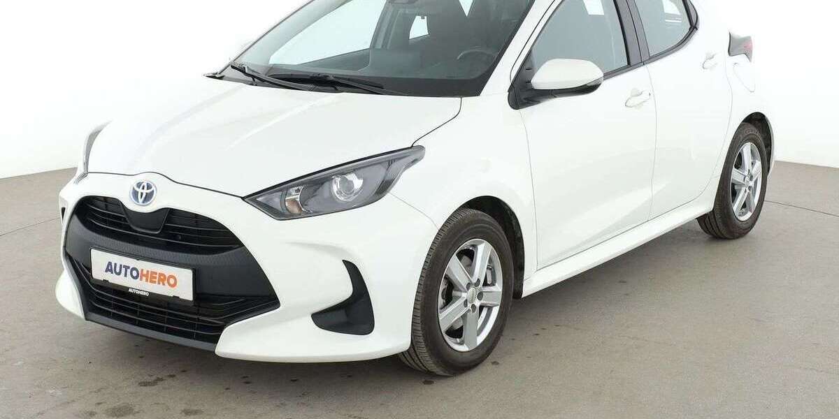Toyota Yaris 15.545 km 17.780 &euro; Essen 45141