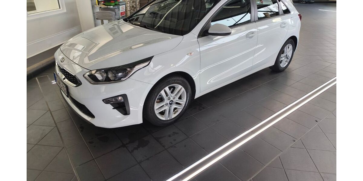 Kia ceed / Ceed 93.000 km 10.650 &euro; Krefeld 47802