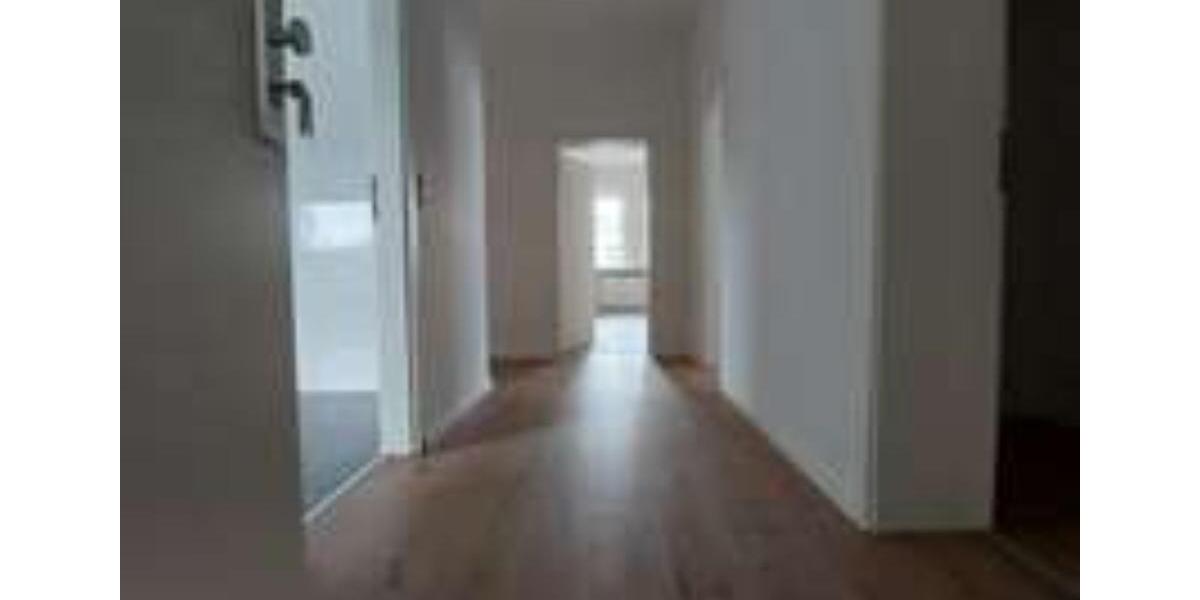 Dachgeschoßwohnung Oberhausen - 3 Zimmer, 114 m&sup2;, 916&euro; | Angebot:17899077