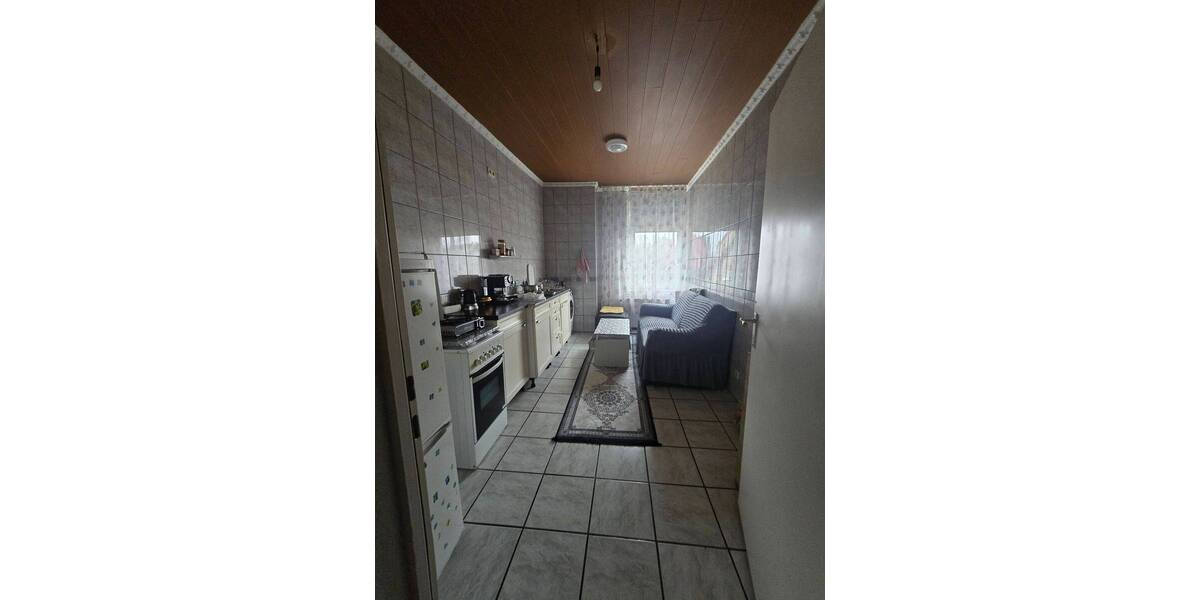 Etagenwohnung Duisburg Bruckhausen - 3 Zimmer, 347 m&sup2;, 240.000&euro; | Angebot:26102284