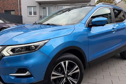 Nissan Qashqai 52.500 km 15.800 &euro; Duisburg 47259