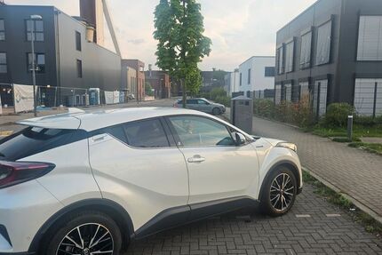 Toyota C-HR 86.500 km 17.500 &euro; Herten 45701
