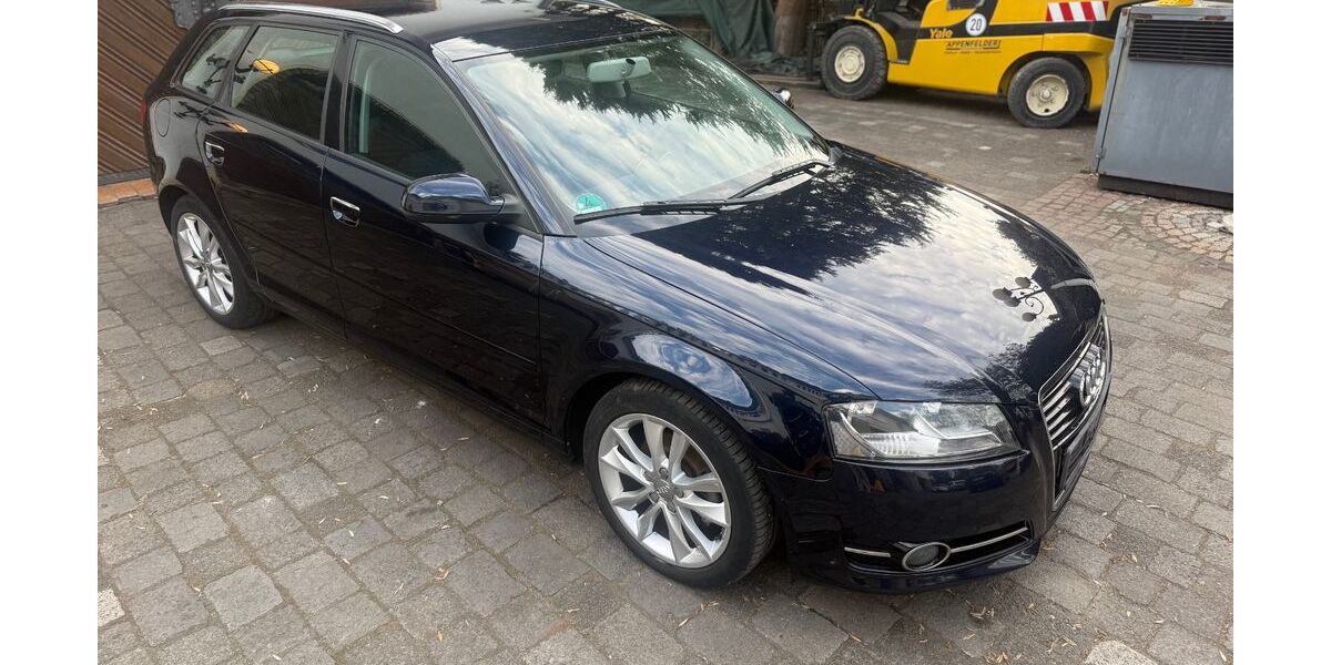 Audi A3 281.221 km 4.990 &euro; Neukirchen-Vluyn 47506