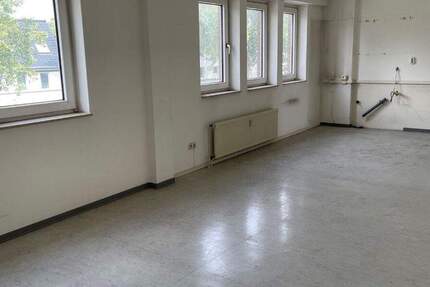 Gewerbeobjekt Krefeld Kempener Feld/Baakeshof - 2.580&euro; | Angebot:25801981