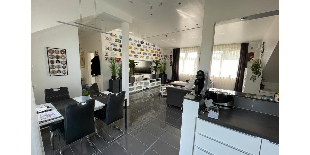 Dachgeschoßwohnung Essen Frillendorf - 3 Zimmer, 96 m&sup2;, 269.000&euro; | Angebot:27044145