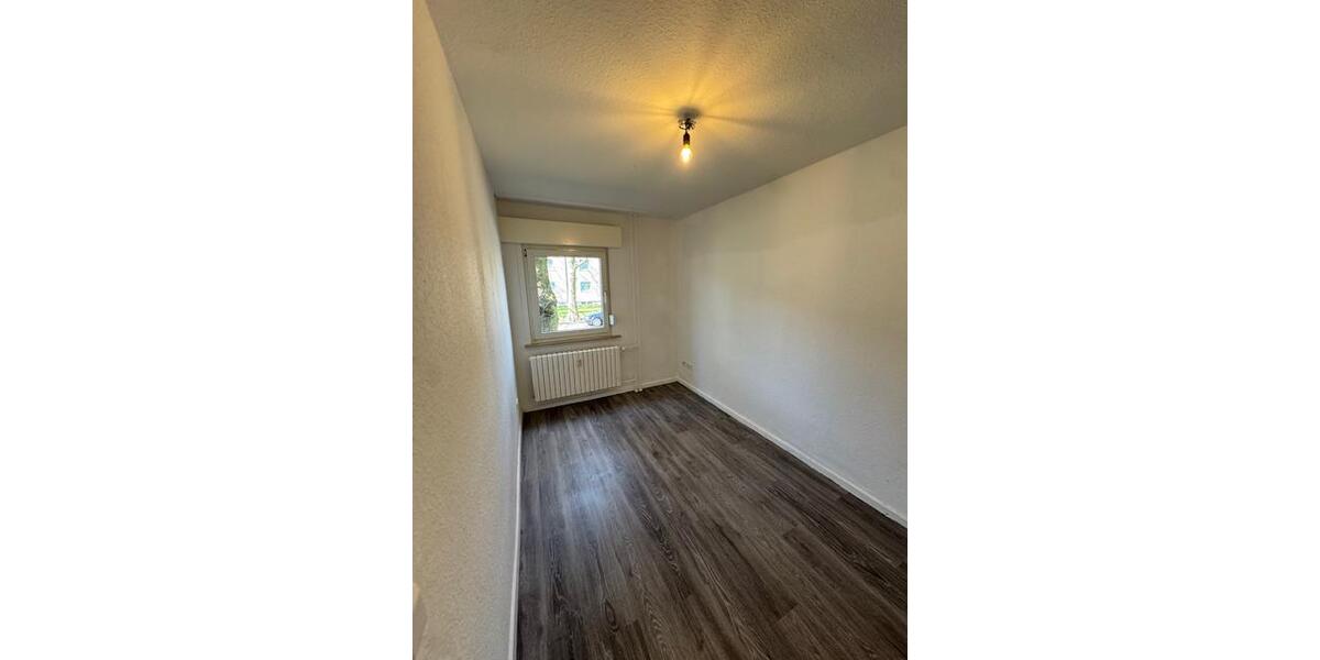 Erdgeschoßwohnung Duisburg Mittelmeiderich - 2 Zimmer, 46 m&sup2;, 359&euro; | Angebot:26049210