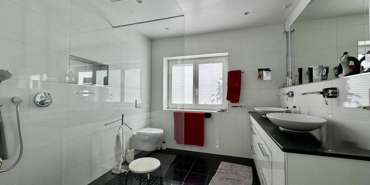 Einfamilienhaus Krefeld Verberg - 4 Zimmer, 119 m&sup2;, 595.000&euro; | Angebot:25744002