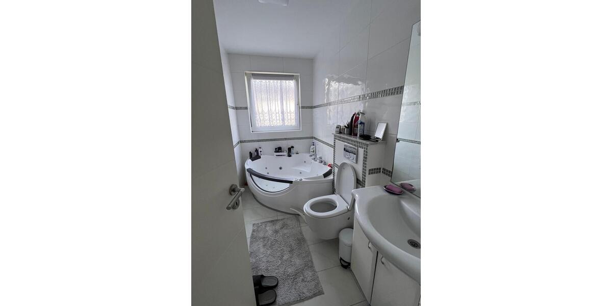 Etagenwohnung Duisburg Duisburg-Mitte - 3.5 Zimmer, 72 m&sup2;, 189.000&euro; | Angebot:26302994