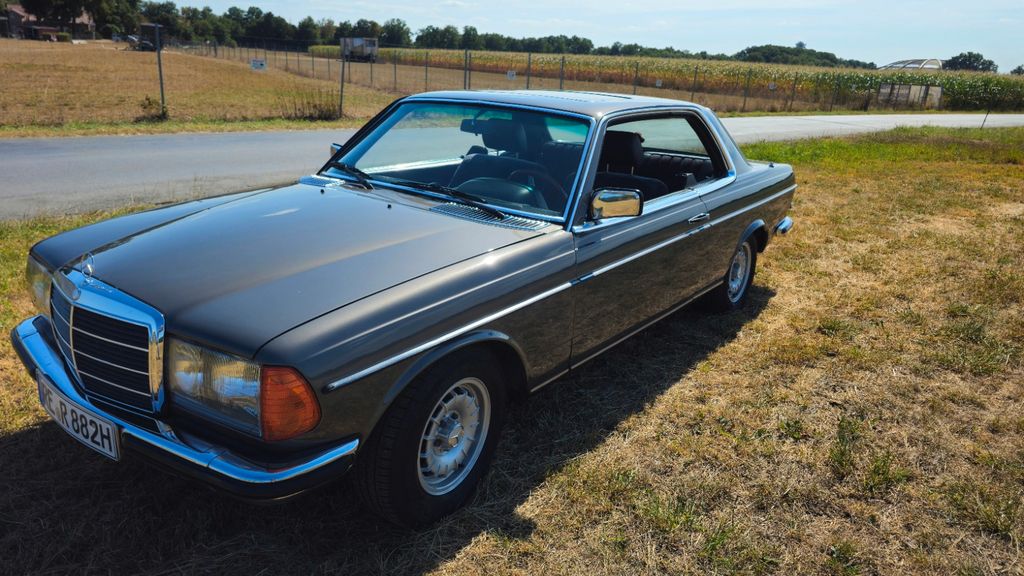 Mercedes-Benz 230 296.000 km 15.900 &euro; Dorsten 46282