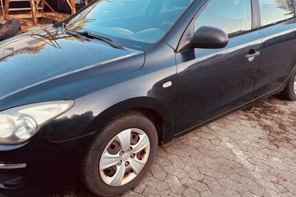 Hyundai i30 155.000 km 2.900 &euro; Mülheim sn der Ruhr 45478