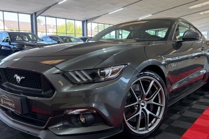 Ford Mustang 16.400 km 36.900 &euro; Oberhausen 46047