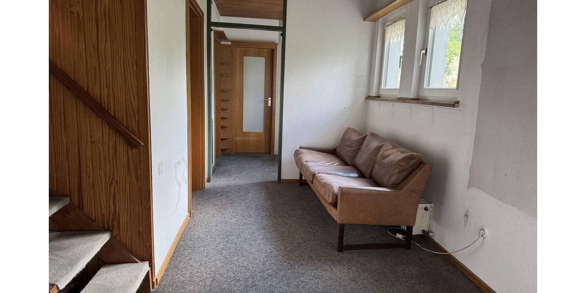 Einfamilienhaus Essen Bergerhausen - 8 Zimmer, 180 m&sup2;, 395.000&euro; | Angebot:26583846