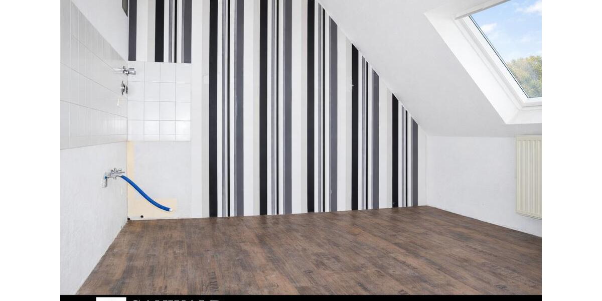 Dachgeschoßwohnung Essen Frillendorf - 3.5 Zimmer, 42 m&sup2;, 350&euro; | Angebot:26025407