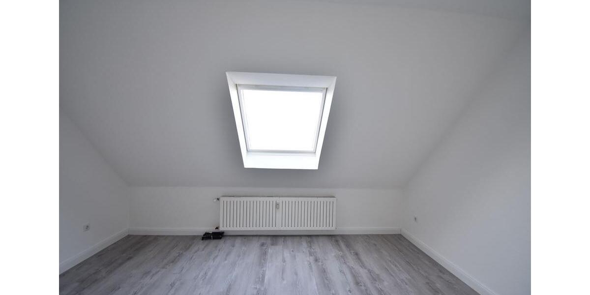 Dachgeschoßwohnung Duisburg Beeck - 2 Zimmer, 55 m&sup2;, 395&euro; | Angebot:17846157