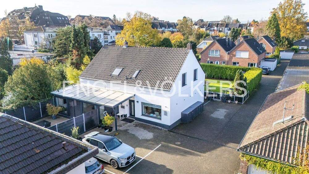 Einfamilienhaus Krefeld Bockum - 8 Zimmer, 290 m&sup2;, 990.000&euro; | Angebot:25749292