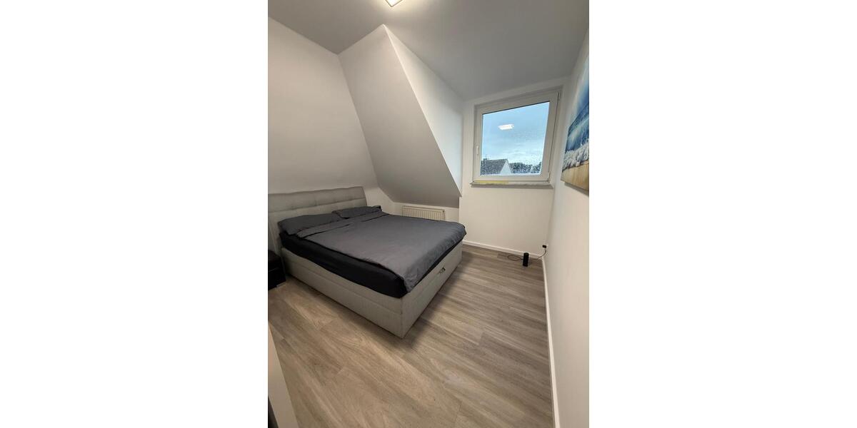 Dachgeschoßwohnung Essen Stadtbezirk III - 2 Zimmer, 53 m&sup2;, 1.480&euro; | Angebot:25247983