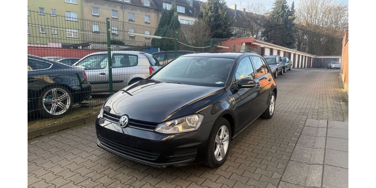 VW Golf 76.000 km 11.000 &euro; Essen 45143