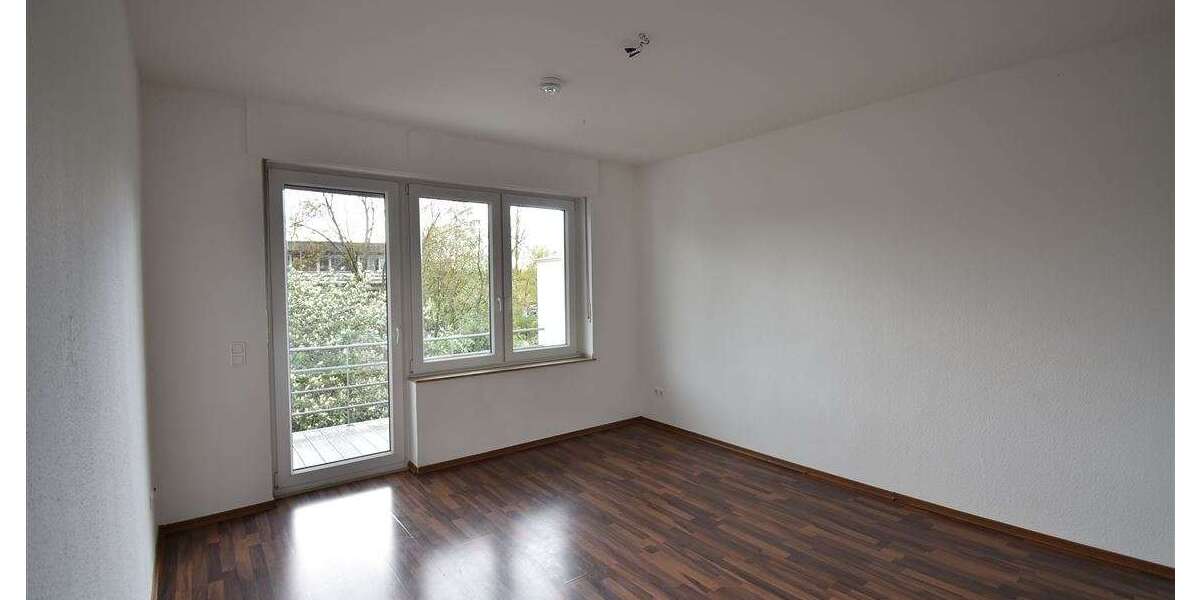 Etagenwohnung Krefeld Krefeld-Mitte - 3 Zimmer, 84 m&sup2;, 930&euro; | Angebot:21185523