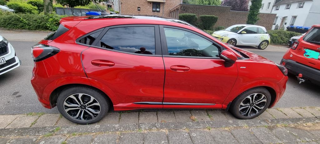 Ford Puma 56.900 km 15.900 &euro; Krefeld 47829