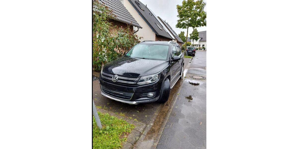 VW Tiguan 91.000 km 16.000 &euro; Moers 47447