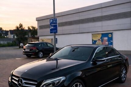 Mercedes-Benz C 200 195.000 km 12.100 &euro; Duisburg 47053