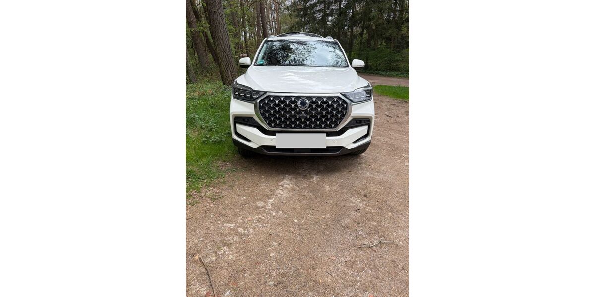 SsangYong REXTON 53.000 km 27.990 &euro; Essen 45149