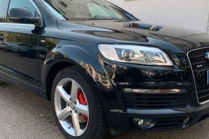 Audi Q7 244.000 km 9.400 &euro; Duisburg 47179