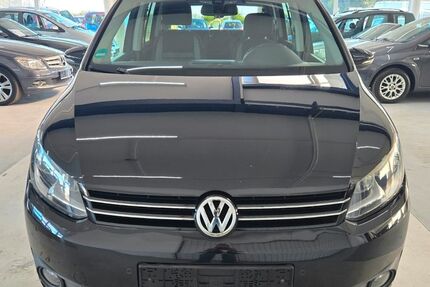 VW Touran 139.982 km 9.499 &euro; Rheinberg 47495