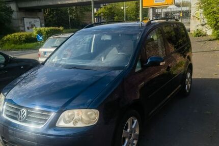 VW Touran 279.800 km 1.950 &euro; Duisburg 47169