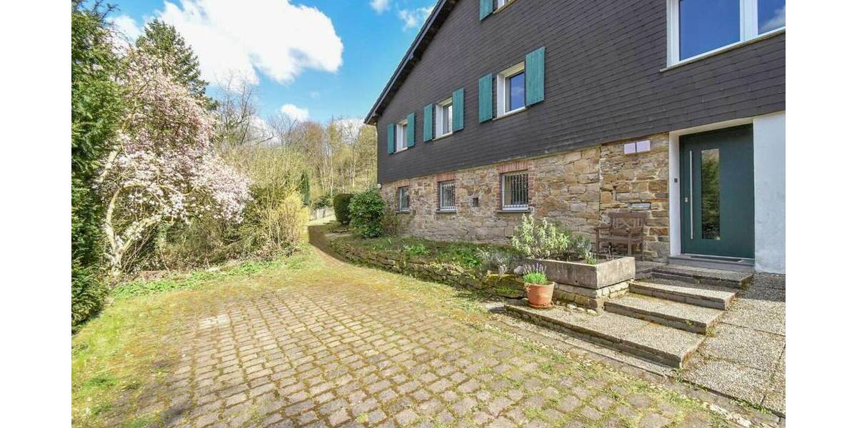 Einfamilienhaus Essen Fischlaken - 9 Zimmer, 203 m&sup2;, 795.000&euro; | Angebot:26289715