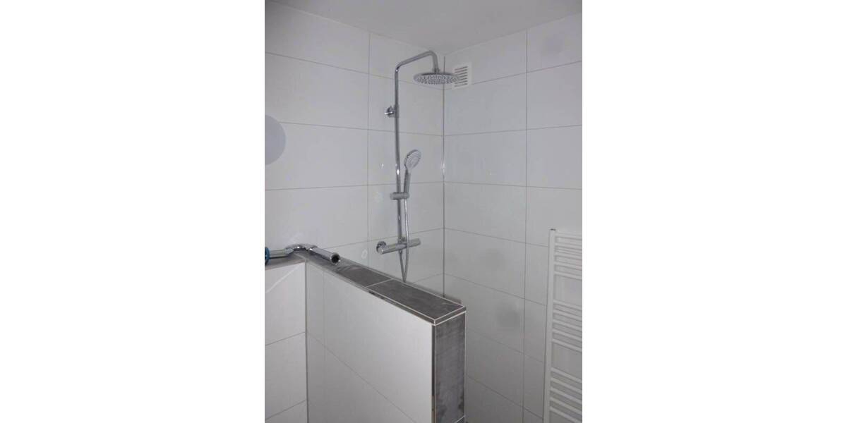 Etagenwohnung Oberhausen Stadtmitte - 2 Zimmer, 39 m&sup2;, 360&euro; | Angebot:25983159