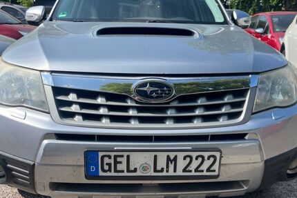 Subaru Forester 246.000 km 2.490 &euro; Duisburg 47138