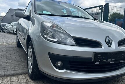 Renault Clio 180.000 km 1.900 &euro; Geldern 47608