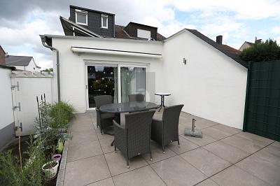 CHARMANTE DOPPELHAUSHÄLFTE MIT GARTEN - Doppelhaushälfte Duisburg Angerhausen | Angebot:26693351