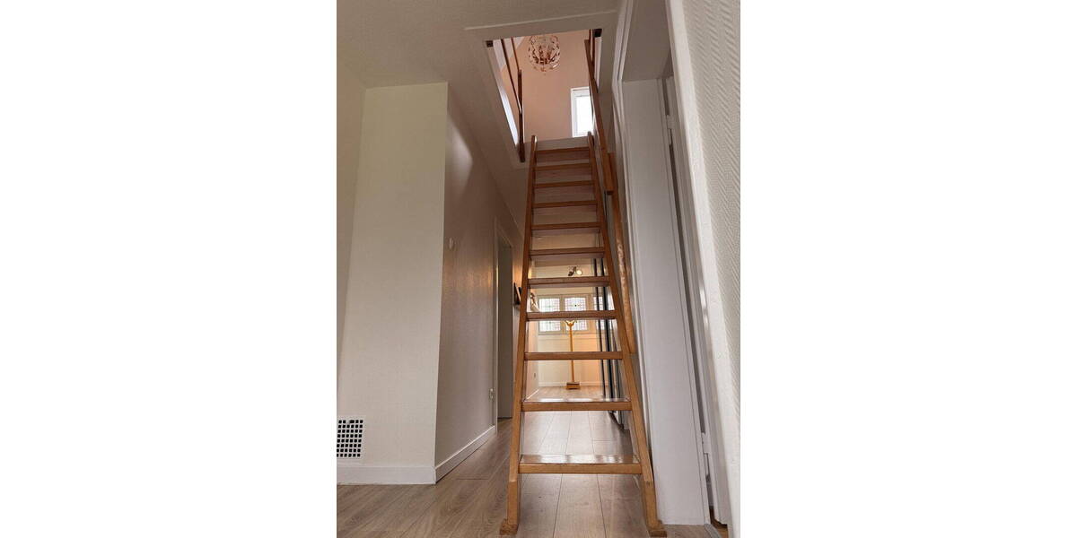 Einfamilienhaus Duisburg Ungelsheim - 7 Zimmer, 180 m&sup2;, 930.000&euro; | Angebot:26156021