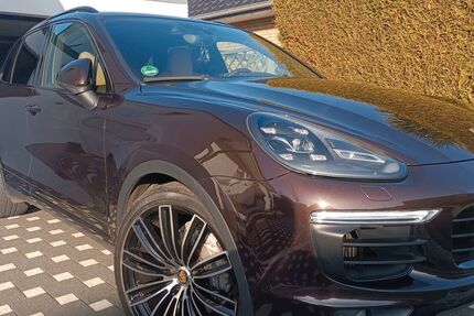 Porsche Cayenne 273.500 km 22.990 &euro; Krefeld 47804