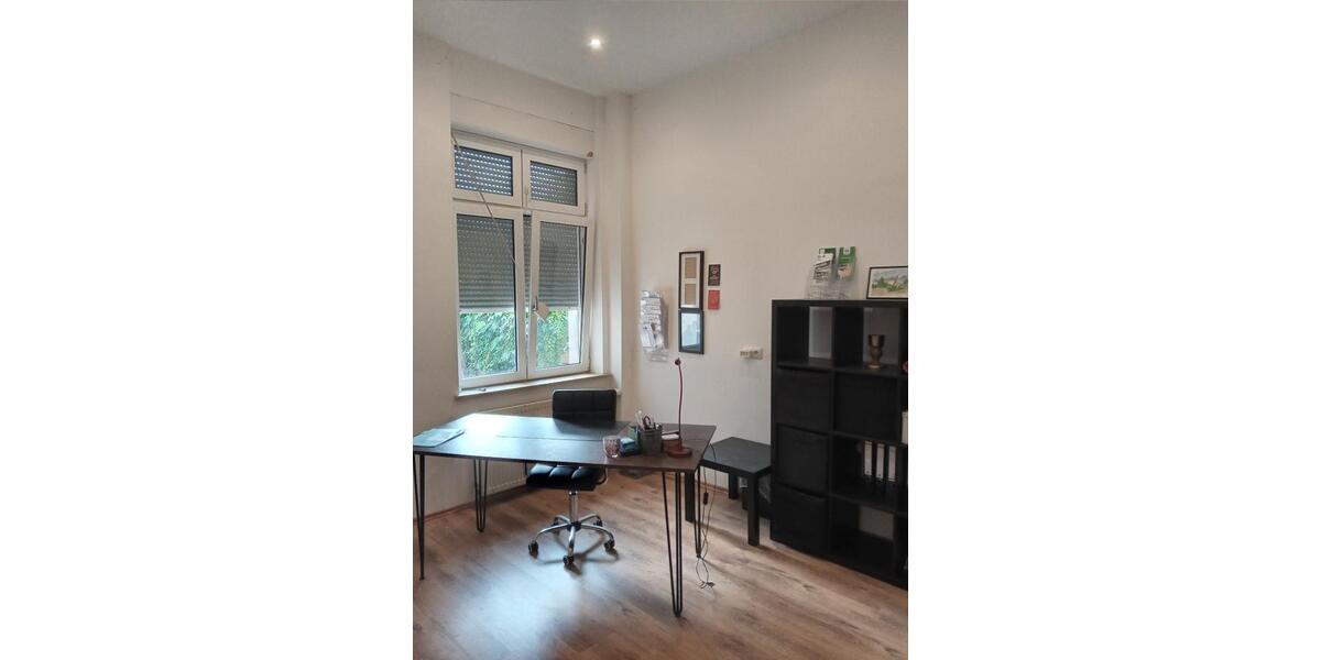 Reihenhaus Duisburg Essenberg - 9 Zimmer, 207 m&sup2;, 220.000&euro; | Angebot:24774566