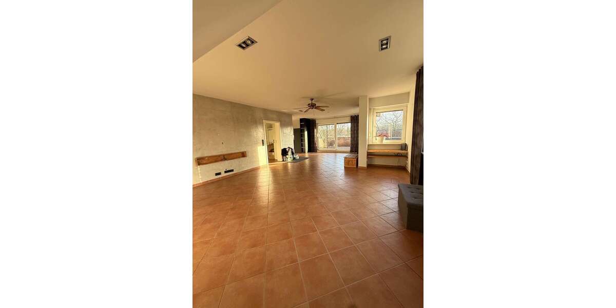 Etagenwohnung Dorsten - 3.5 Zimmer, 132 m&sup2;, 185.000&euro; | Angebot:26032534